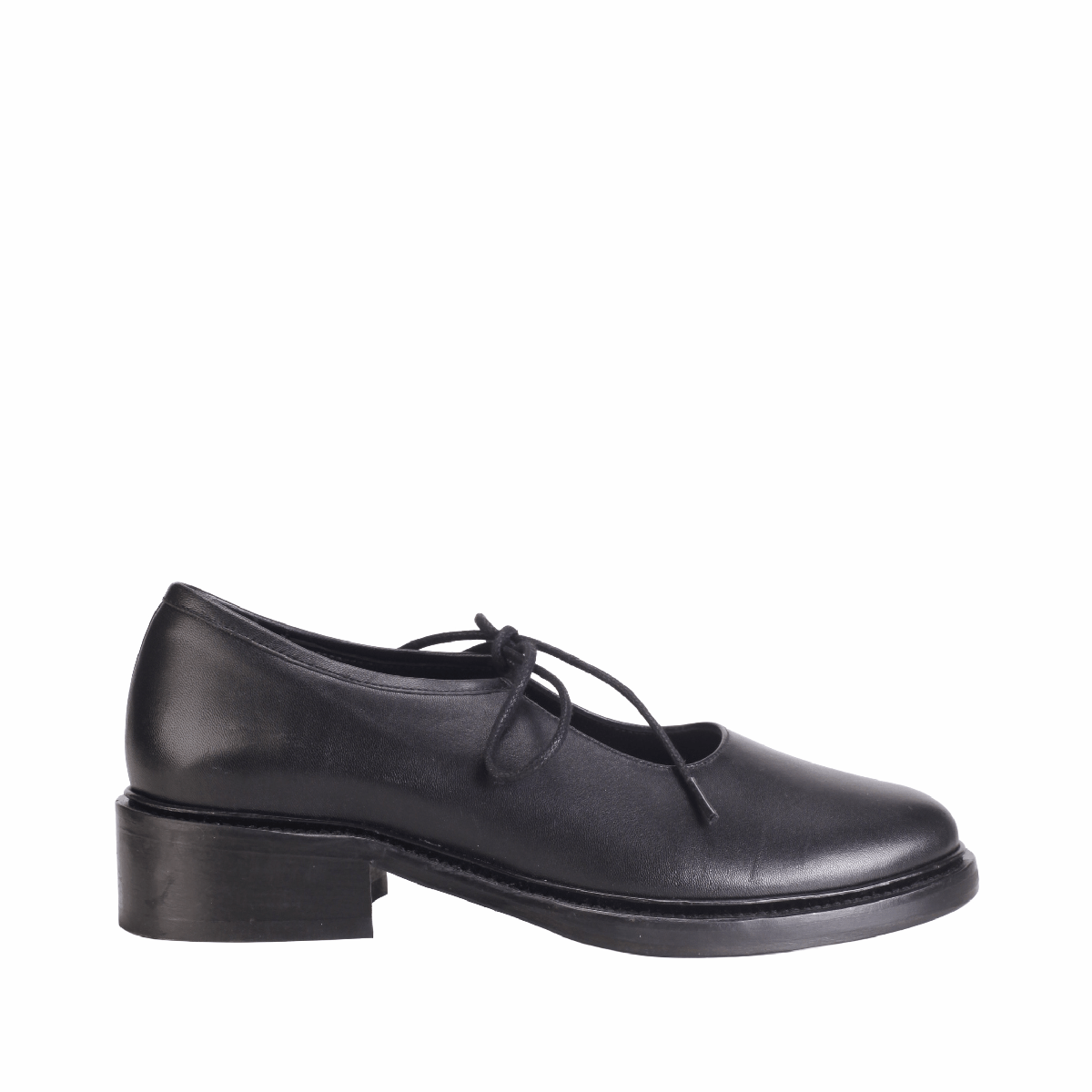  Nicole Saldana fabiana black shoes