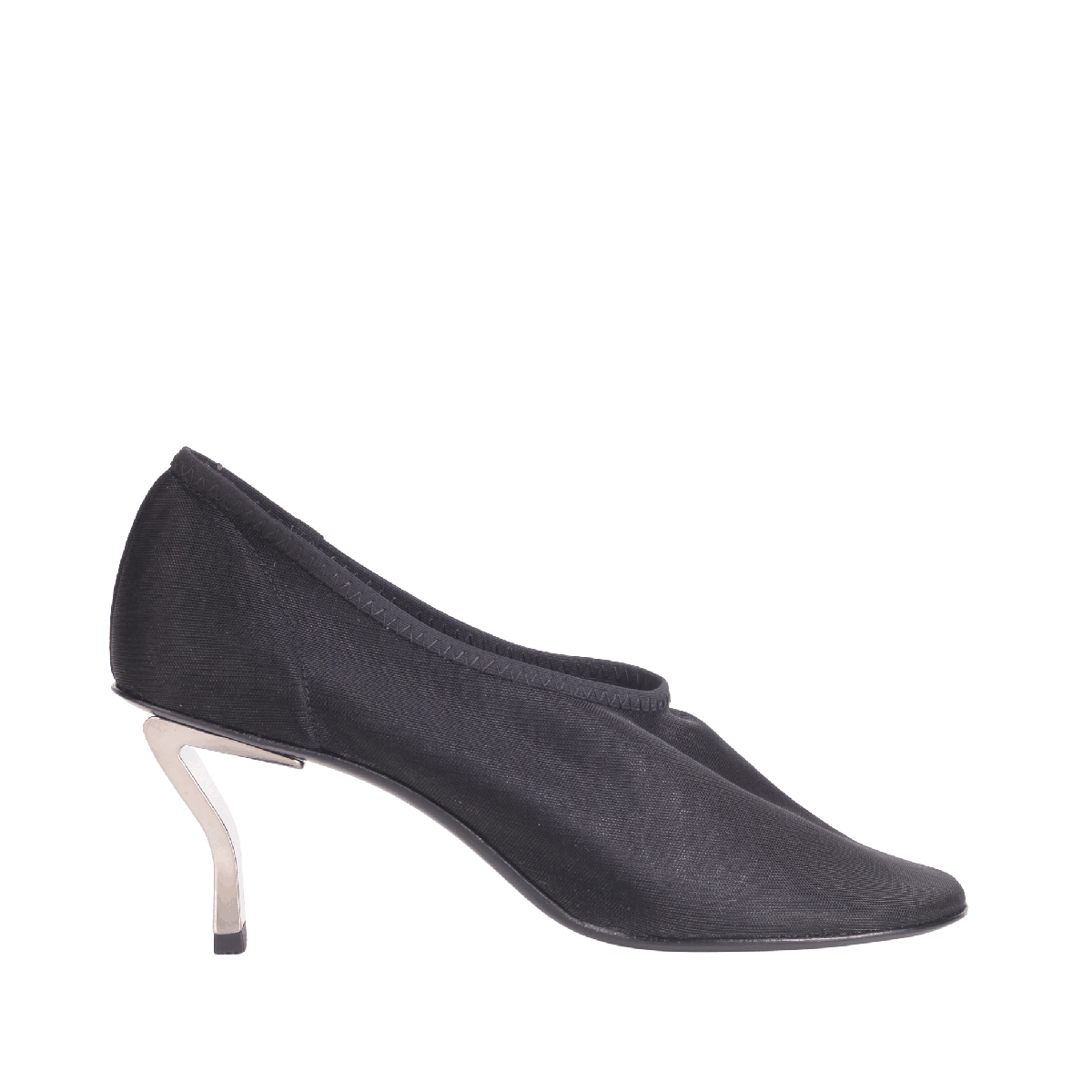  Nicole Saldaña Harper Black heel loafer woman