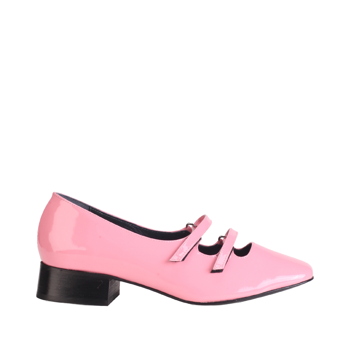 Nicole Saldaña Isabel Pink shoes woman 
