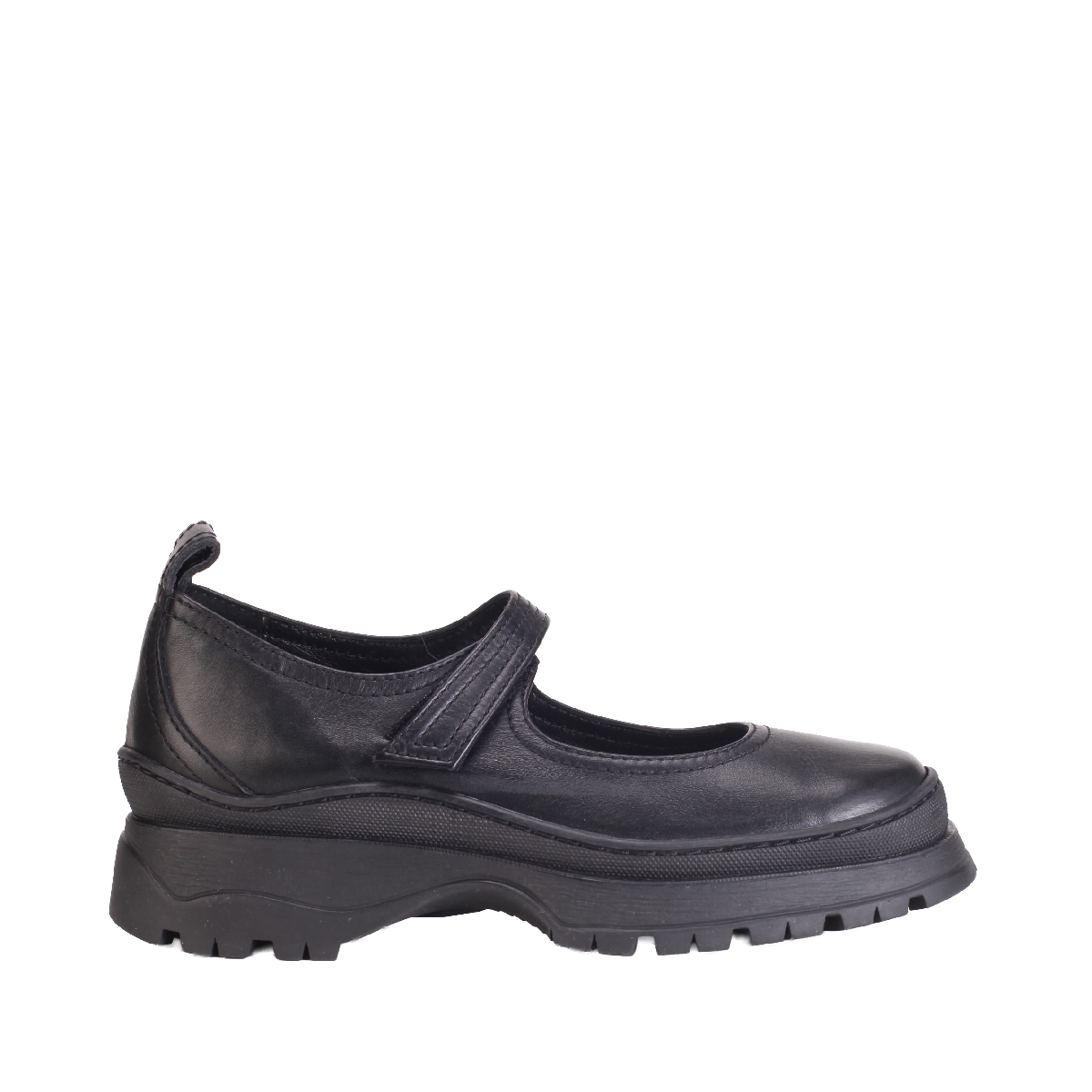 Nicole Saldana Fabiana black shoes 