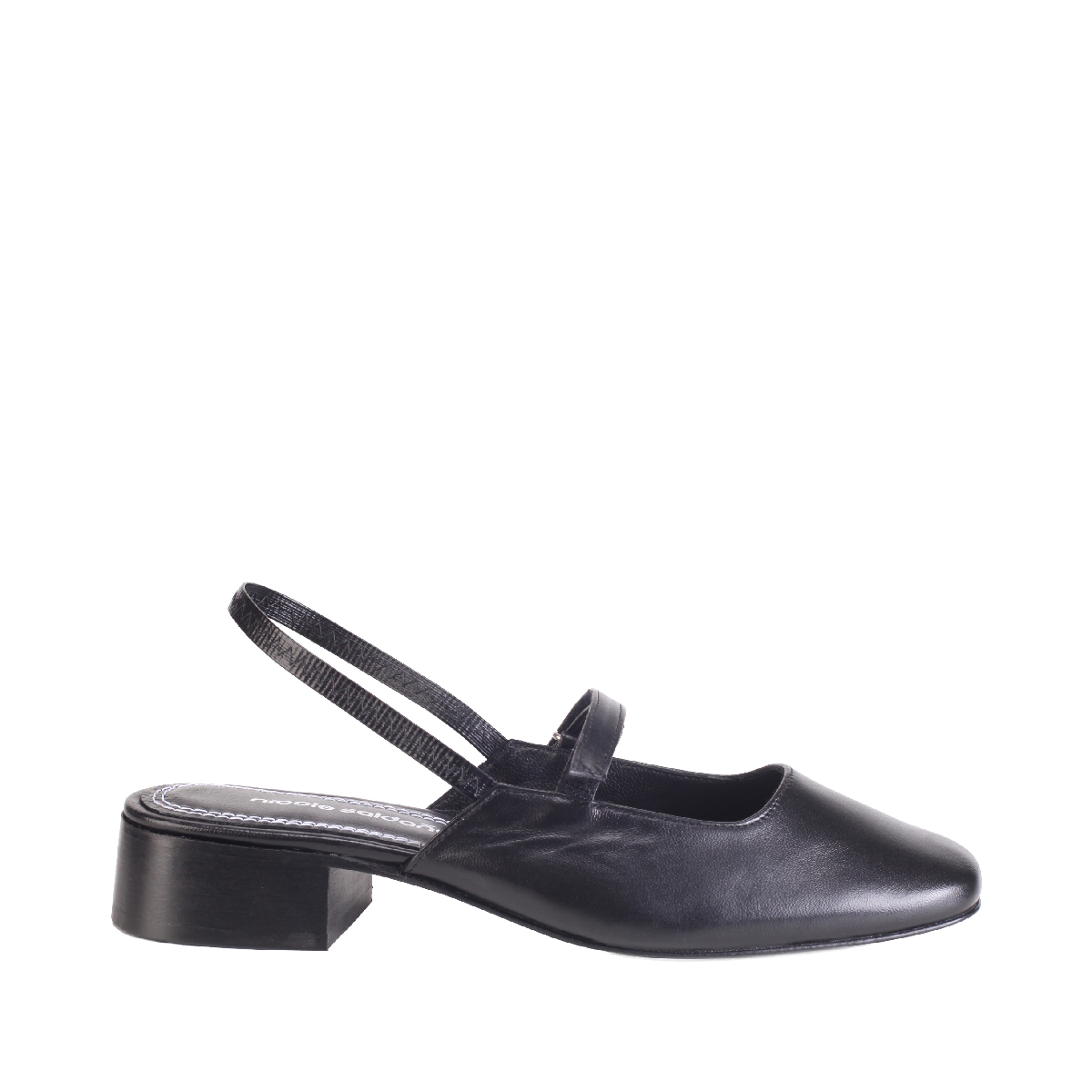Nicole Saldaña Poppy mule black woman 