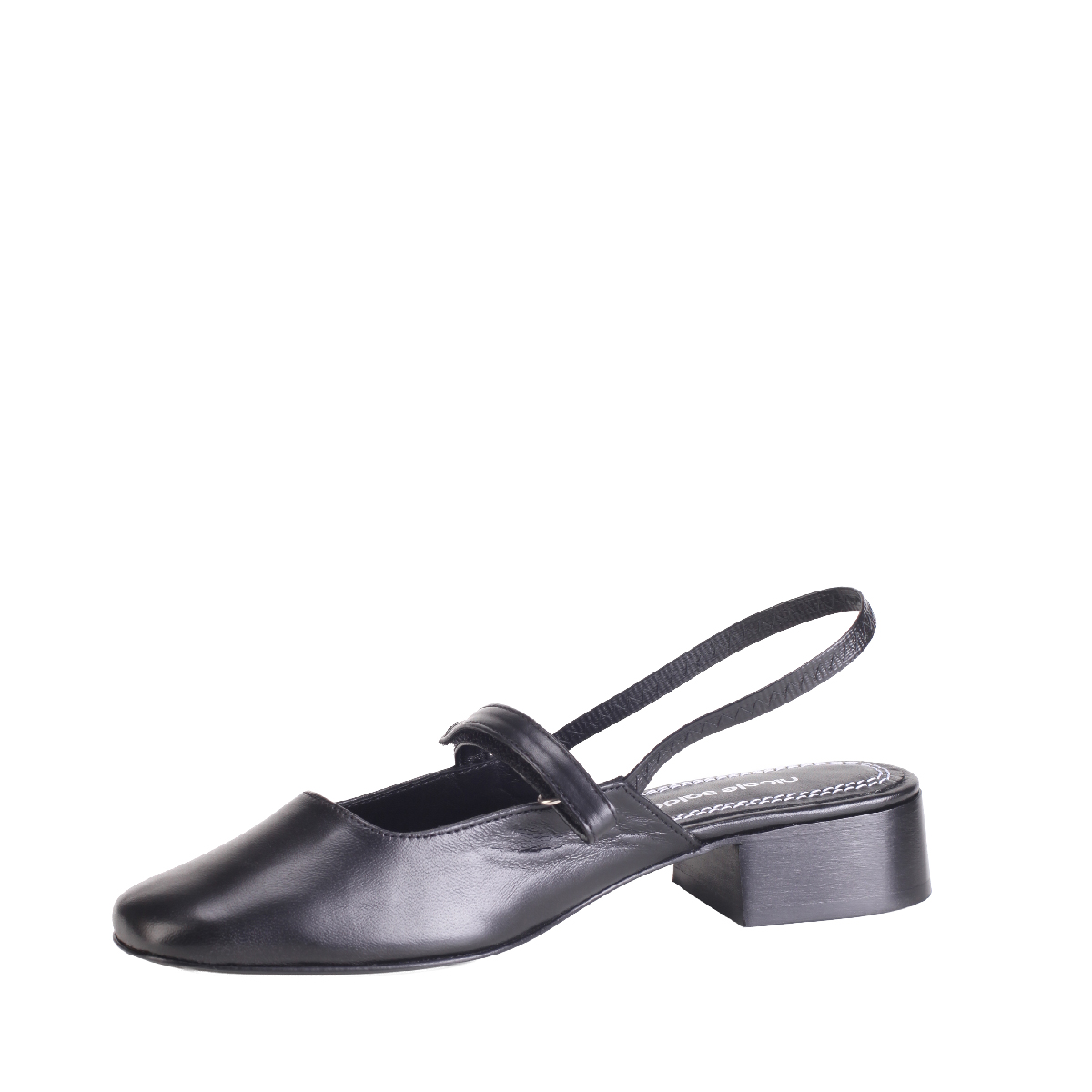  Nicole Saldaña Poppy mule black woman 