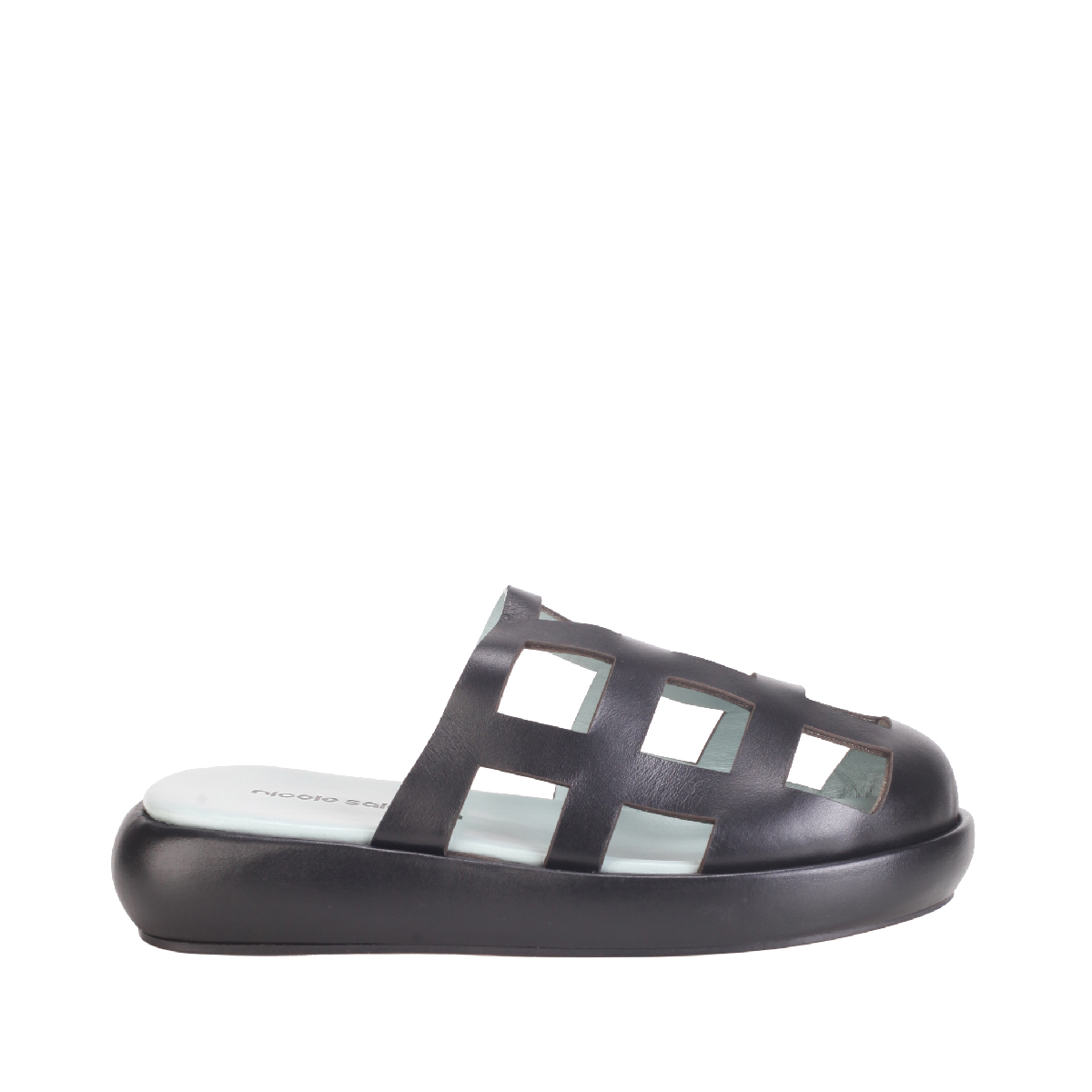 Nicole Saldaña Sammy black sandal woman