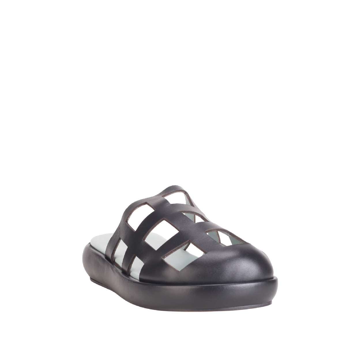 Nicole Saldaña Sammy black sandal woman