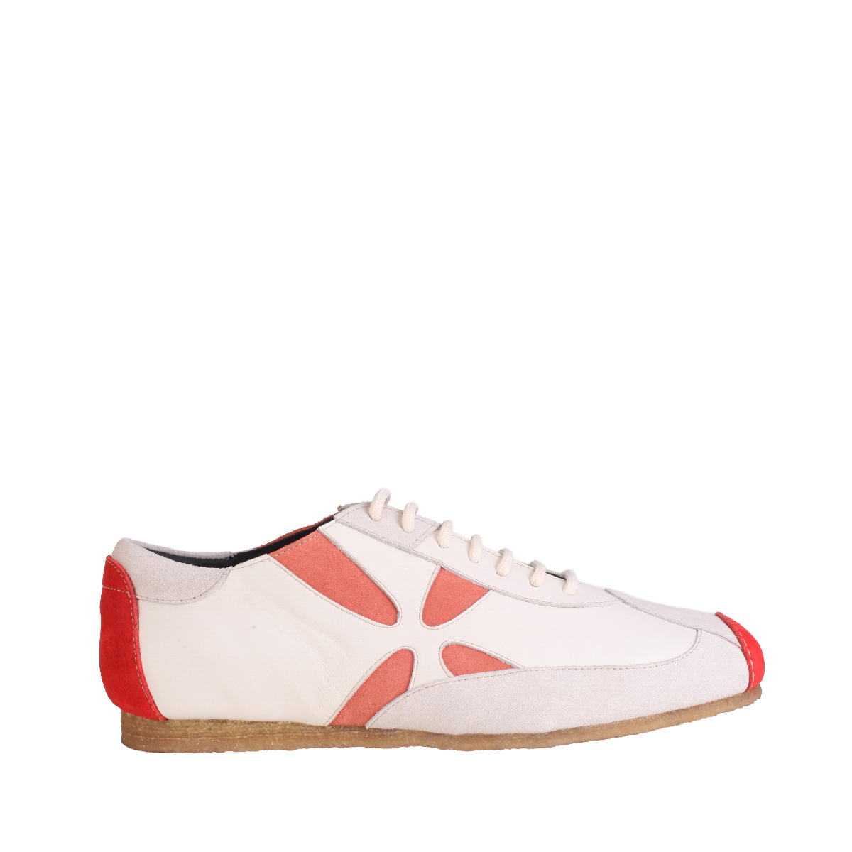 Stefan Cooke white orange shoes man  